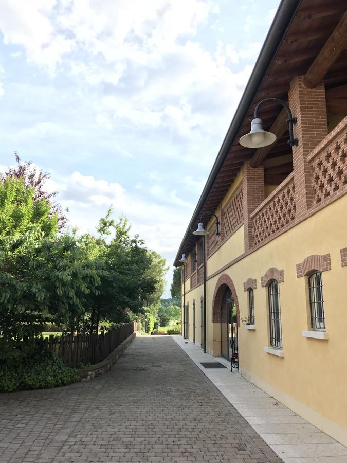Отель Agriturismo Corte Salandini Понти-суль-Минчо Экстерьер фото