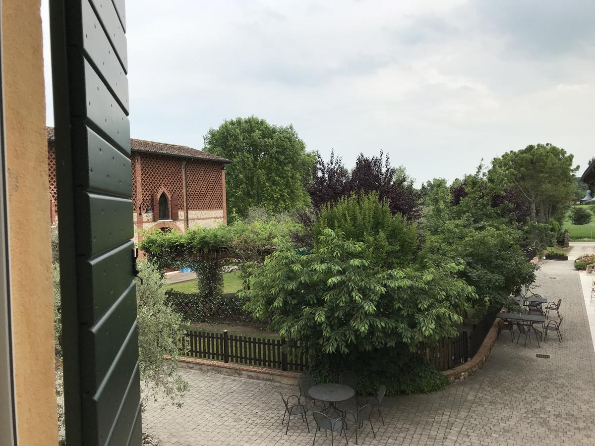 Отель Agriturismo Corte Salandini Понти-суль-Минчо Экстерьер фото